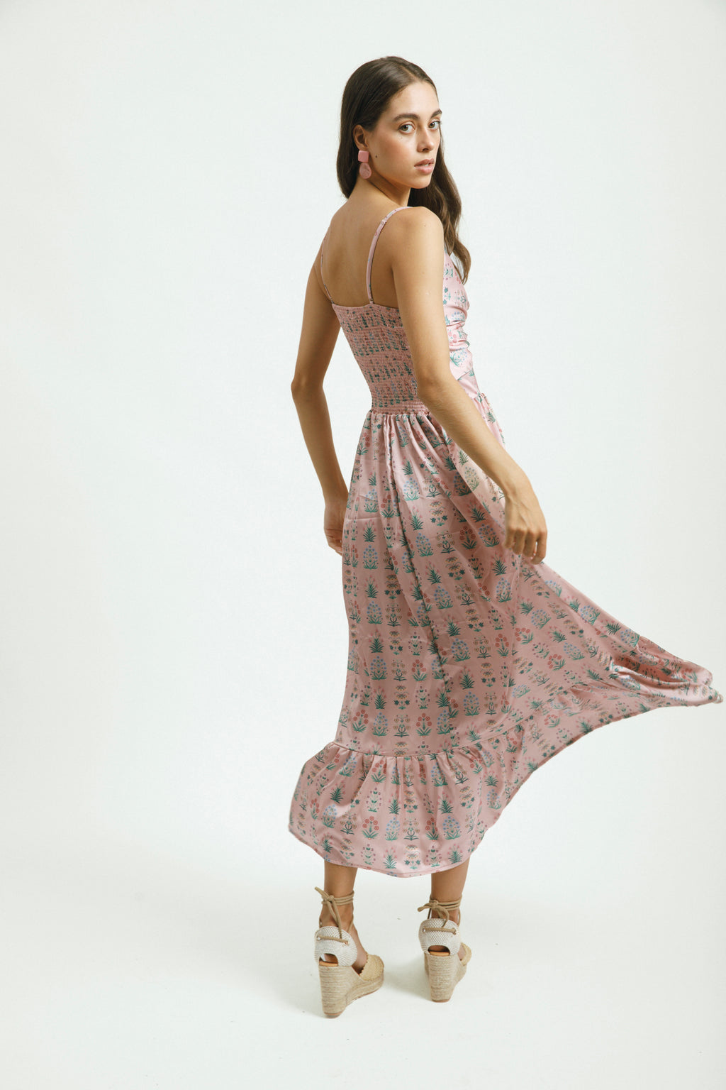 vestido largo espalda panal de abeja print floral rosa
